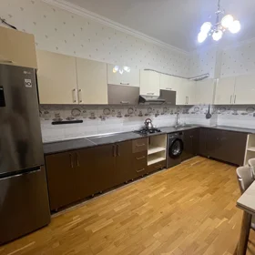 Baku-da 100.0 m2 mənzil kirayə verilir - Şəkil 3