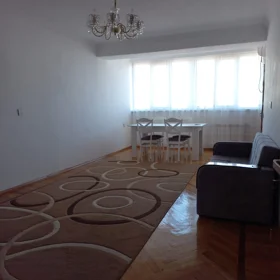 Baku-da 70.0 m2 mənzil kirayə verilir - Şəkil 2