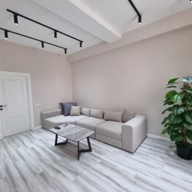 In Baku 65.0 m² apartment is for rent - Image 2