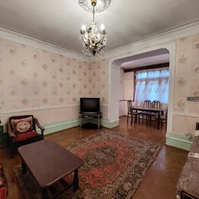 In Baku 70.0 m² apartment is for rent - Image 2
