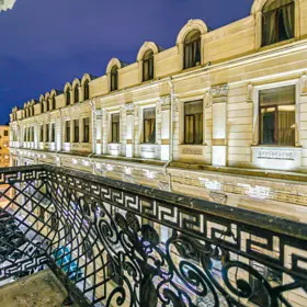 In Baku 170.0 m² apartment is for rent - Image 2