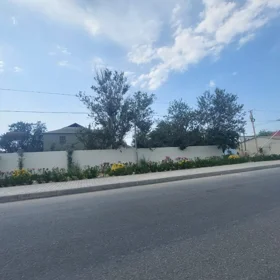 Baku-da nan sot torpaq satılır - Şəkil 2