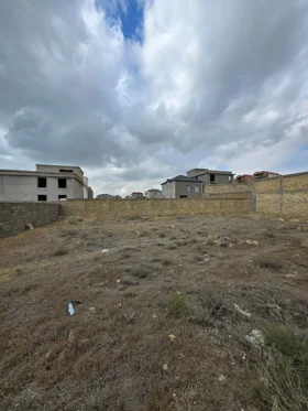 Baku-da nan sot torpaq satılır - Şəkil 3