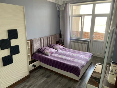 In Baku 100.0 m² apartment is for rent - Image 4