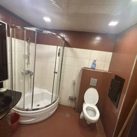 Baku-da 90.0 m2 mənzil kirayə verilir - Şəkil 3