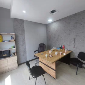 Baku-da 30.0 m2 ofis kirayə verilir - Şəkil 4