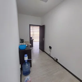 Baku-da 30.0 m2 ofis kirayə verilir - Şəkil 5