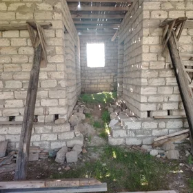 Baku-da nan sot torpaq satılır - Şəkil 2