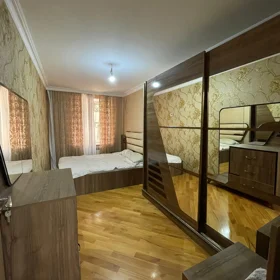 In Baku 70.0 m² apartment is for rent - Image 4