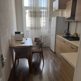 In Baku 55.0 m² apartment is for rent - Image 2