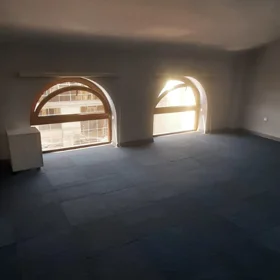 Baku-da 28.0 m2 ofis kirayə verilir - Şəkil 2