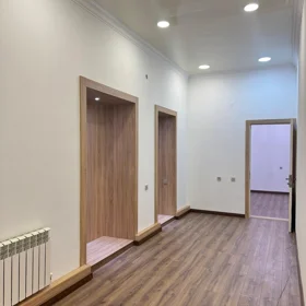 Baku-da 90.0 m2 ofis kirayə verilir - Şəkil 2