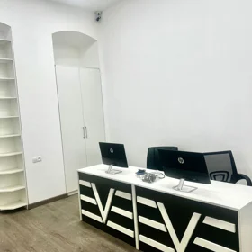 In Baku 56.0 m² commercial is for sale - Image 4