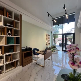 Baku-da 142.0 m2 obyekt kirayə verilir - Şəkil 2