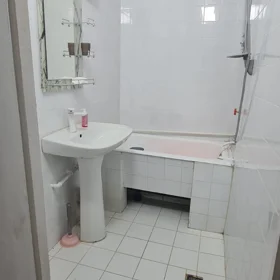 In Baku 80.0 m² apartment is for rent - Image 5