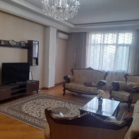 Baku-da 170.0 m2 mənzil kirayə verilir - Şəkil 2