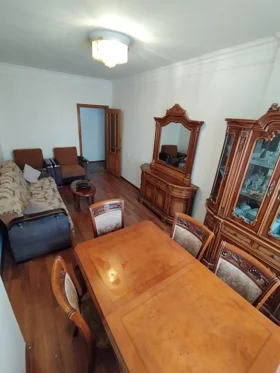 Baku-da 70.0 m2 mənzil satılır - Şəkil 2