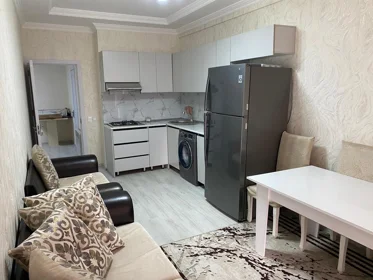 Baku-da 78.0 m2 mənzil kirayə verilir - Şəkil 2