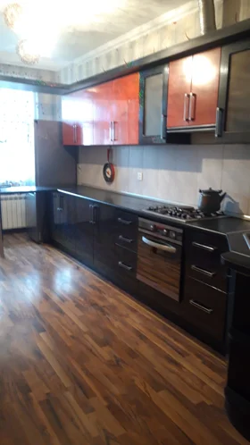 Baku-da 100.0 m2 mənzil kirayə verilir - Şəkil 3