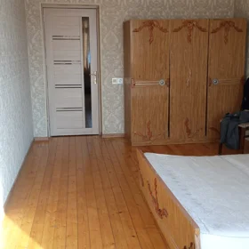 In Baku 70.0 m² apartment is for rent - Image 2