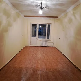 In Baku 70.0 m² apartment is for rent - Image 2