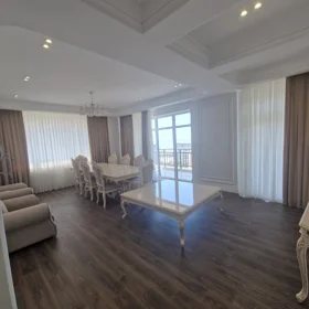 Baku-da 210.0 m2 mənzil kirayə verilir - Şəkil 5