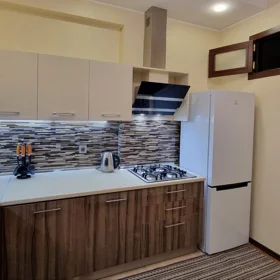 Baku-da 110.0 m2 mənzil kirayə verilir - Şəkil 3
