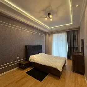 In Baku 70.0 m² apartment is for rent - Image 5