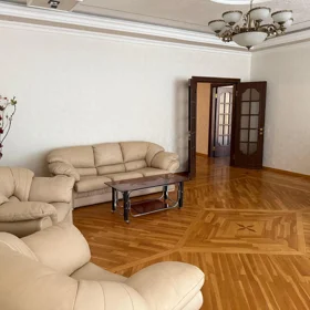 In Baku 152.0 m² apartment is for rent - Изображение 3