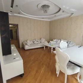 Baku-da 150.0 m2 mənzil kirayə verilir - Şəkil 3