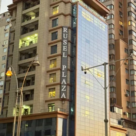 Baku-da 43.0 m2 ofis kirayə verilir - Şəkil 3