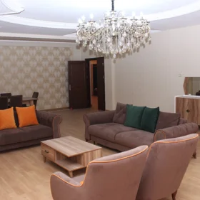 Baku-da 220.0 m2 mənzil kirayə verilir - Şəkil 3