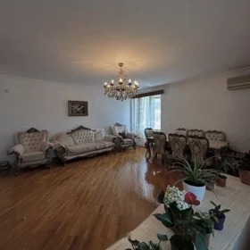 In Baku 140.0 m² apartment is for sale - Изображение 2