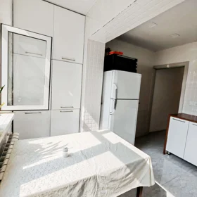 In Baku 90.0 m² apartment is for sale - Изображение 2