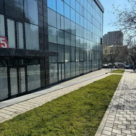 Baku-da 212.0 m2 obyekt kirayə verilir - Şəkil 2