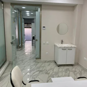 Baku-da 107.0 m2 ofis kirayə verilir - Şəkil 4