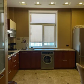 Baku-da 160.0 m2 mənzil kirayə verilir - Şəkil 4