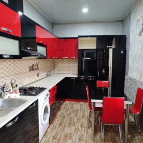 Khirdalan-da 4.0 otaqlı 120.0 m2 bağ kirayə verilir