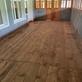 Şəki rayonu-da 3.0 otaqlı 100.0 m2 bağ kirayə verilir