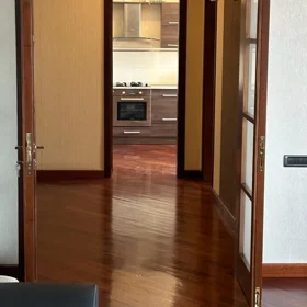 Baku-da 145.0 m2 mənzil kirayə verilir - Şəkil 3