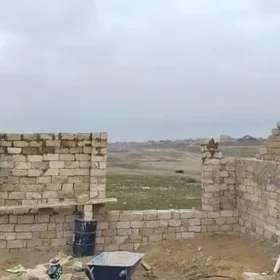 Baku-da nan sot torpaq satılır - Şəkil 2