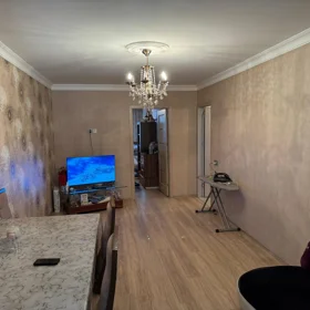 In Baku nan m² apartment is for sale - Image 2