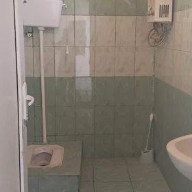 In Baku 50.0 m² house with 2.0 rooms is for rent - Image 3