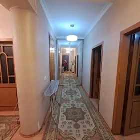 In Baku 90.0 m² apartment is for sale - Image 4