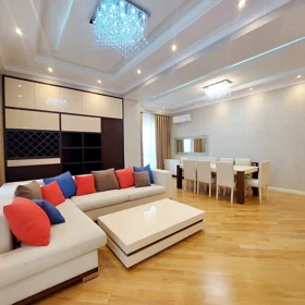 In Baku 132.0 m² apartment is for sale - Image 2
