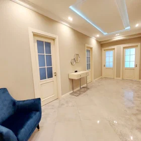 In Baku 132.0 m² apartment is for sale - Image 4