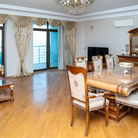 Baku-da 190.0 m2 mənzil kirayə verilir - Şəkil 2