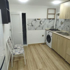 In Baku 50.0 m² apartment is for rent - Image 2