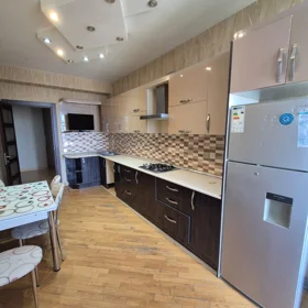 In Baku 100.0 m² apartment is for rent - Image 2