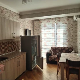 In Baku 80.0 m² apartment is for rent - Image 4